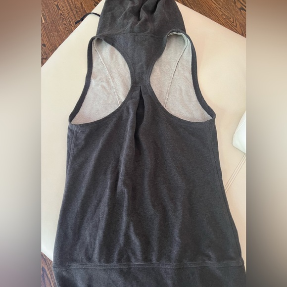 Nike Gray Athletic Cotton Sleeveless Hoodie - Picture 2 of 4